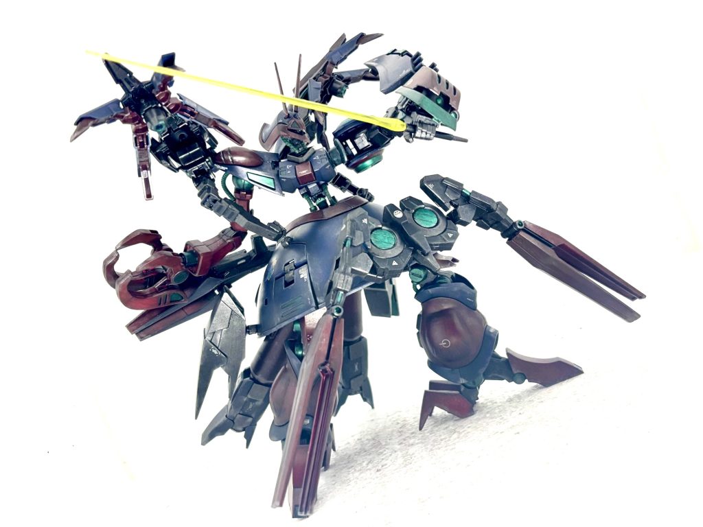 サーベル構え。