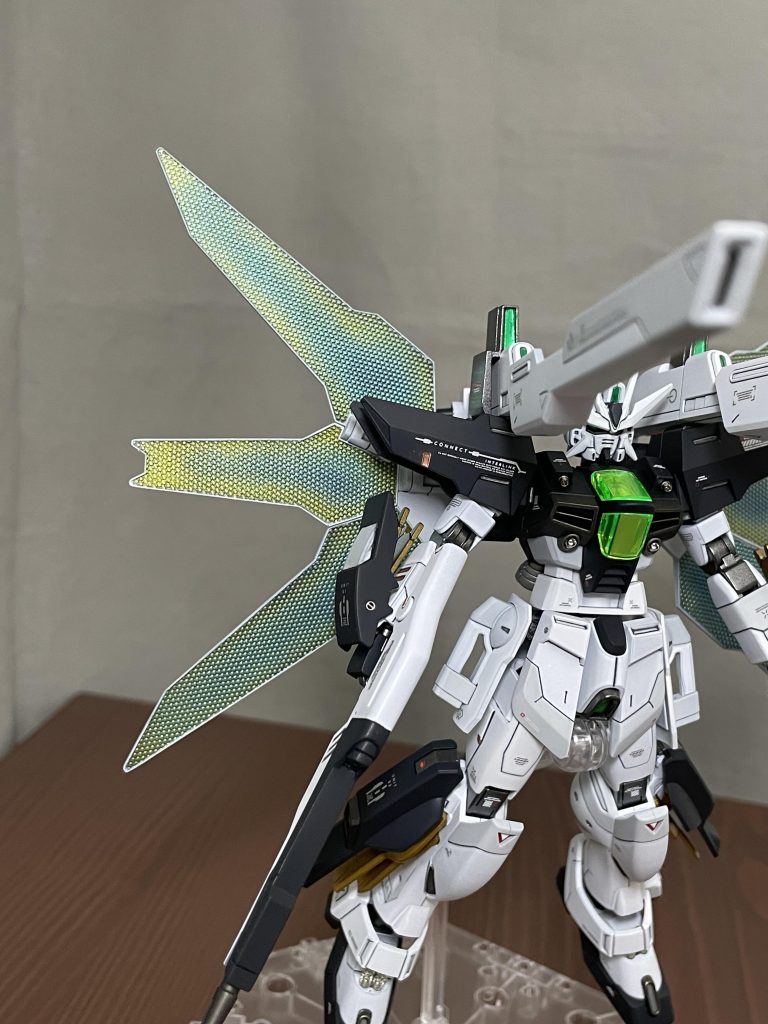 大型パネルは付属のシールだとチープに感じたので塗装にて表現、あまり納得いってませんが今回は勉強とします。