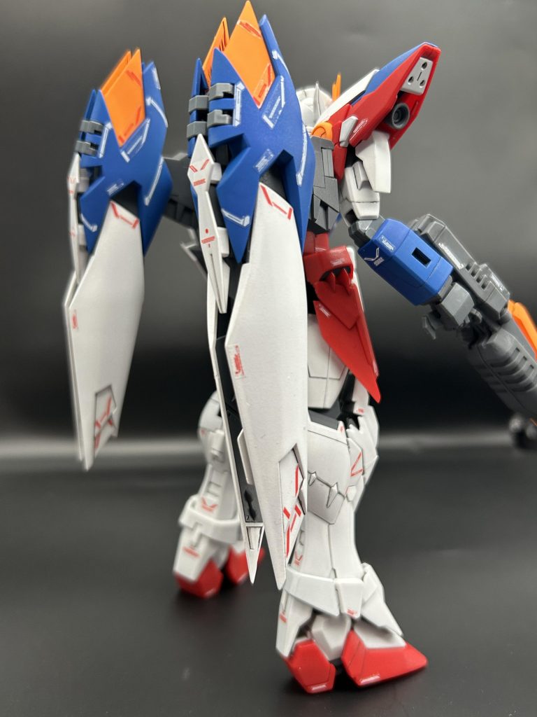 羽のデカール多かった‥