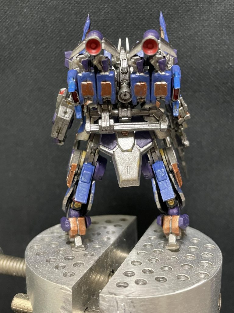 スペアアームの間のスラスター塗り忘れでした。60点にすらなってなかった_| ̄|○