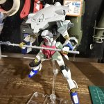 コの字プラ棒を使ってバックパックをスライド式にしました。変形時被り物（バックパッ[…]