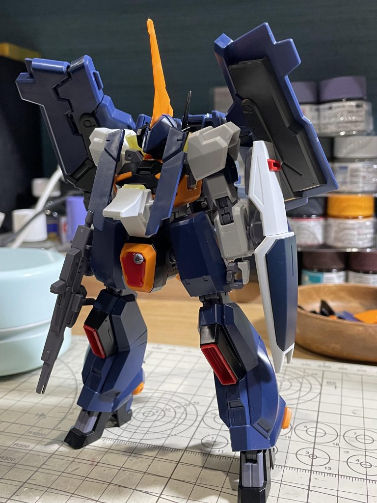 ボツ案。ガンダムmk-Ⅱも組み合わせようか検討していた中で、比較する為に撮った写真があったので、一応…。