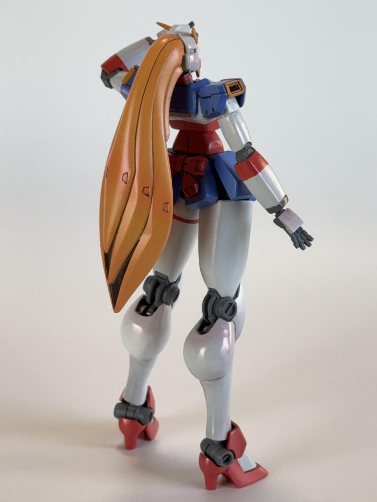 後ろ全体にクリスタルカラーのルビーレッドでコーティングしています。