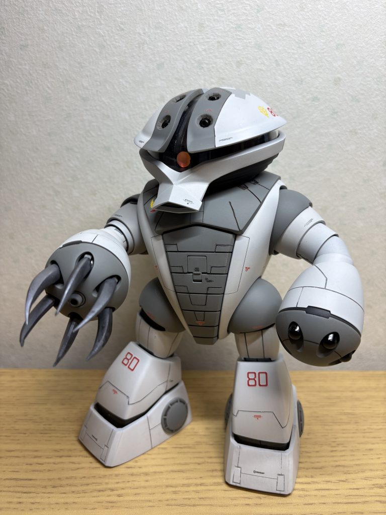 アッガイ　冬季デジタルカモフラージュ塗装