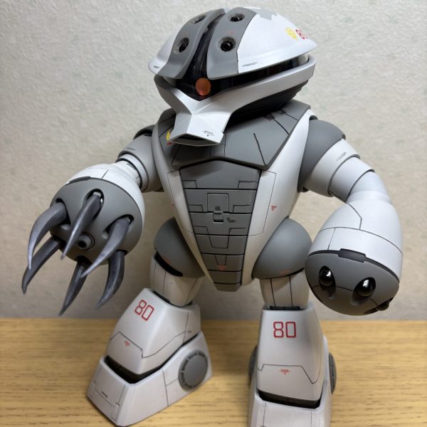 アッガイ　冬季デジタルカモフラージュ塗装