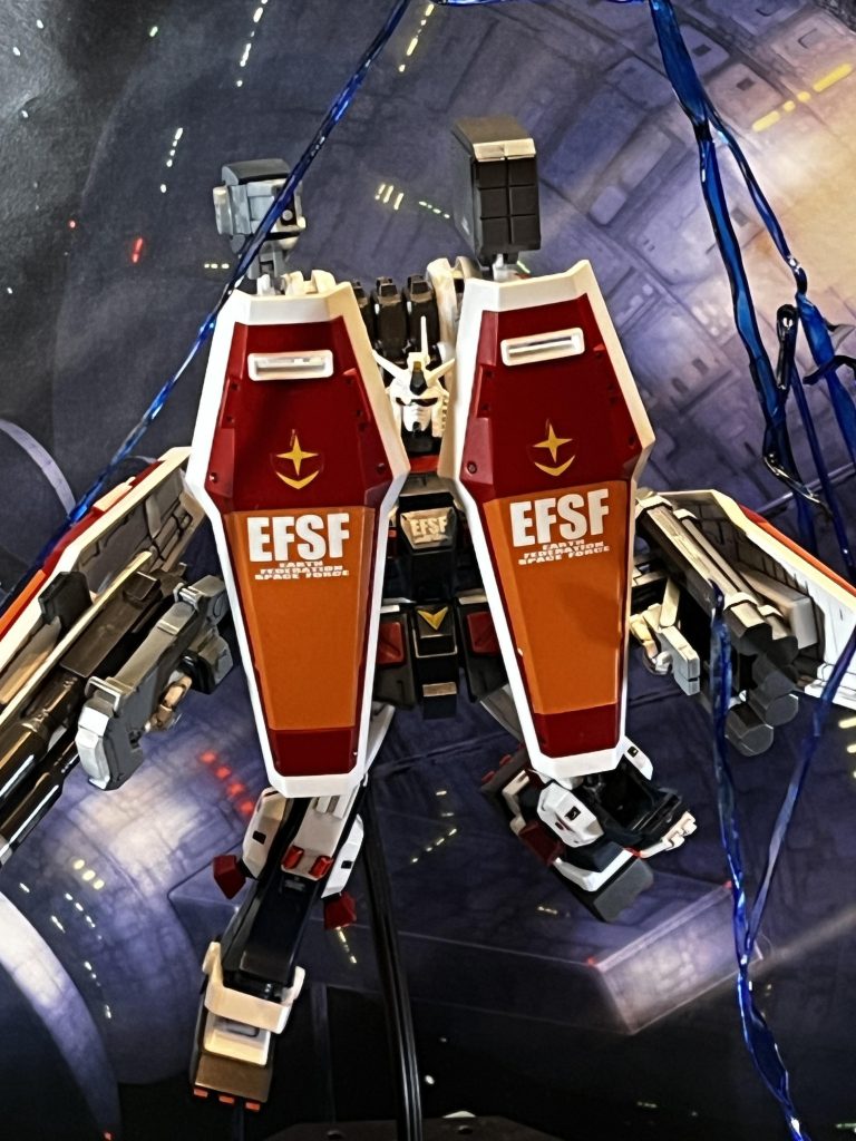 こちらは自由な海賊ラジオ、サンダーボルトステーション！🎵🎵