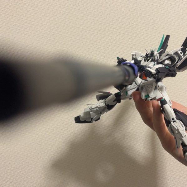 買った武器で遊んでるやつ