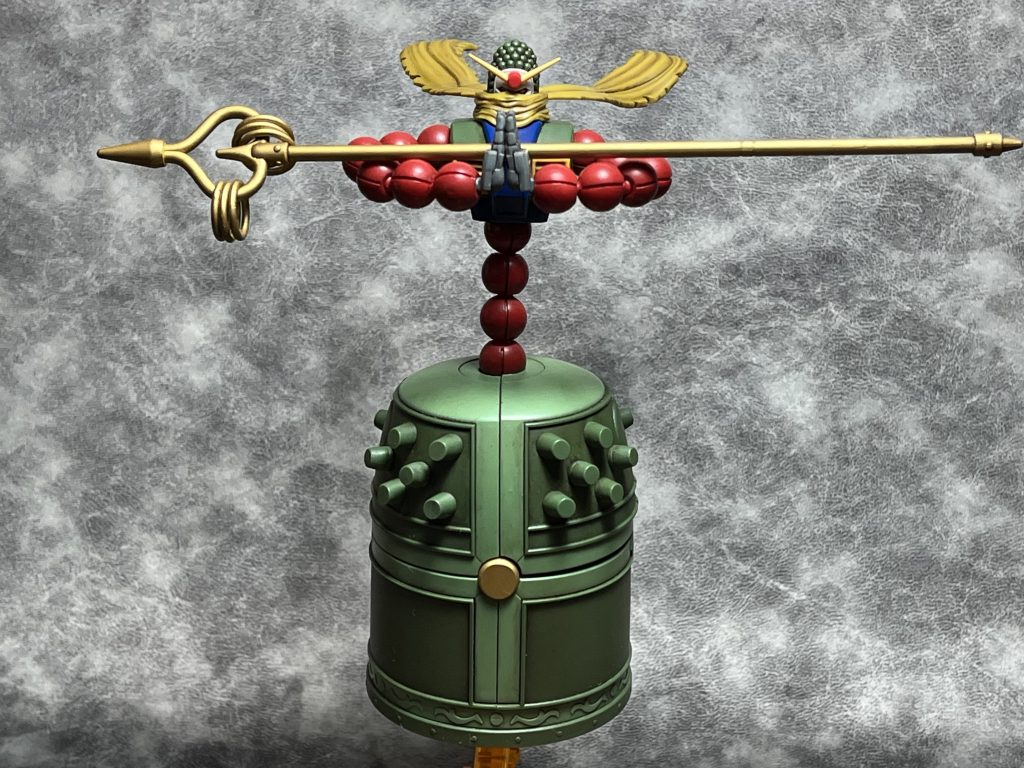 塗装は杖と腕、腰だけであとは成型色。