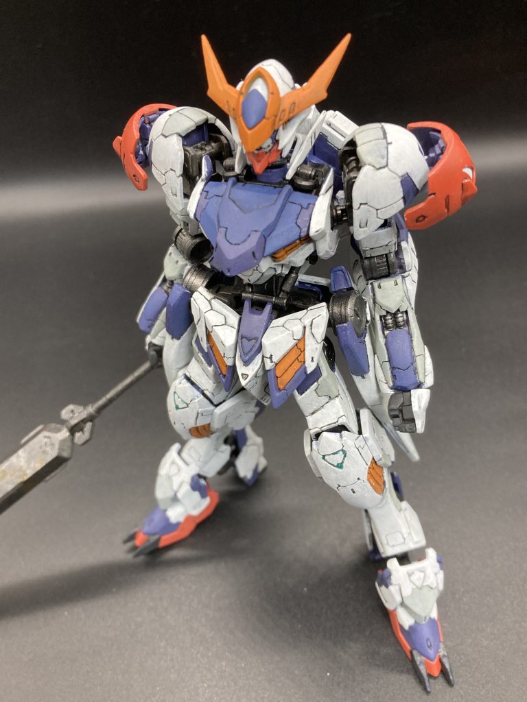 フレームがチラ見えするのでメタリックで塗っておきました！