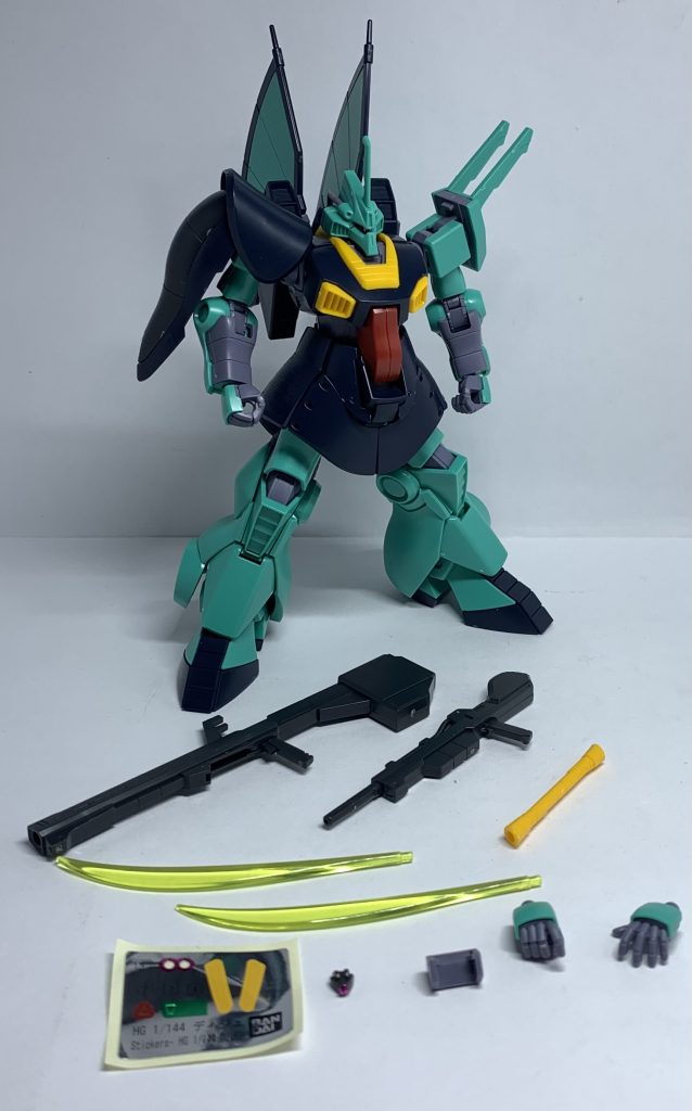 最後に付属品パーツ等。旧キットからおよそ30年ぶりにHGUC化したものらしいですね、その分稼働範囲はしっかり確保されており造形もいいのでかなり良いですね！ザクとゲルググを掛け合わせたようなデザインで惹かれるものがありますね〜！バリエーションキットは機動戦士ガンダムNT(ナラティブ)に登場したルオ商会仕様がそのあとプレミアムバンダイにて発売されています。そちらの方は新規のビームライフルとサーチライトが追加されカラーリングはグレーに変更されていますね。＊＊＊ビルドダイバーズ(ReRISE)二次小説「陰キャアイドルはGBN〈惑星〉を救いたい。」こちらのつぶやきによる【試し読み】またはpixiv先行にて更新中です〜またハーメルン版「陰キャだけどアイドルはじめてGBN〈惑星〉を救っちゃってもいいですよね？」も更新中です〜良いと思ったらお気に入り登録などで応援してくれると嬉しいです！二次創作にご興味のある方はぜひ〜！