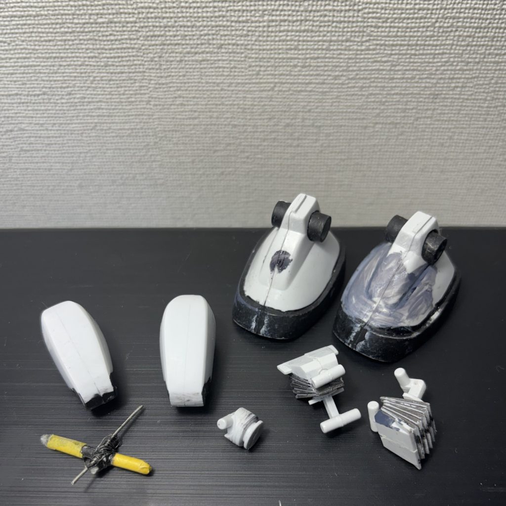 当時はこんなにのめり込むつもりもなく、瞬間接着剤やらセロハンテープ、針金で補修していました。