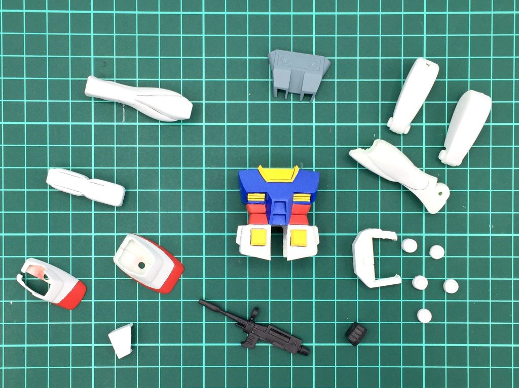 通常塗装を行い。