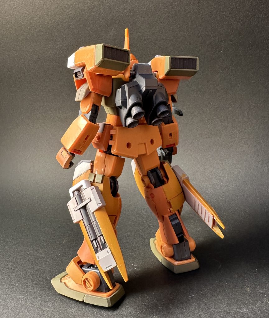 最近、柿が色づくのを楽しみにしているので柿の実と葉っぱをイメージして調色してみました。