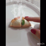 １枚目は、とうとう完成した伝説の肉無し餃子です！インスタ動画とは何の関係もありま[…]