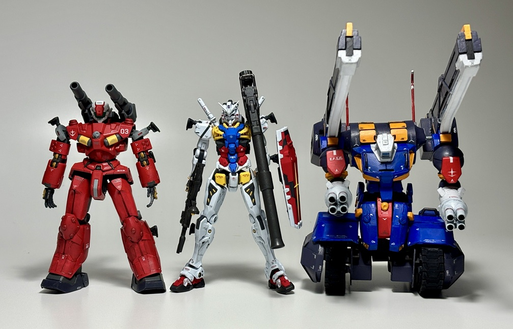 HGのV作戦セットのパッケージ画っぽい勢ぞろいカット。。。