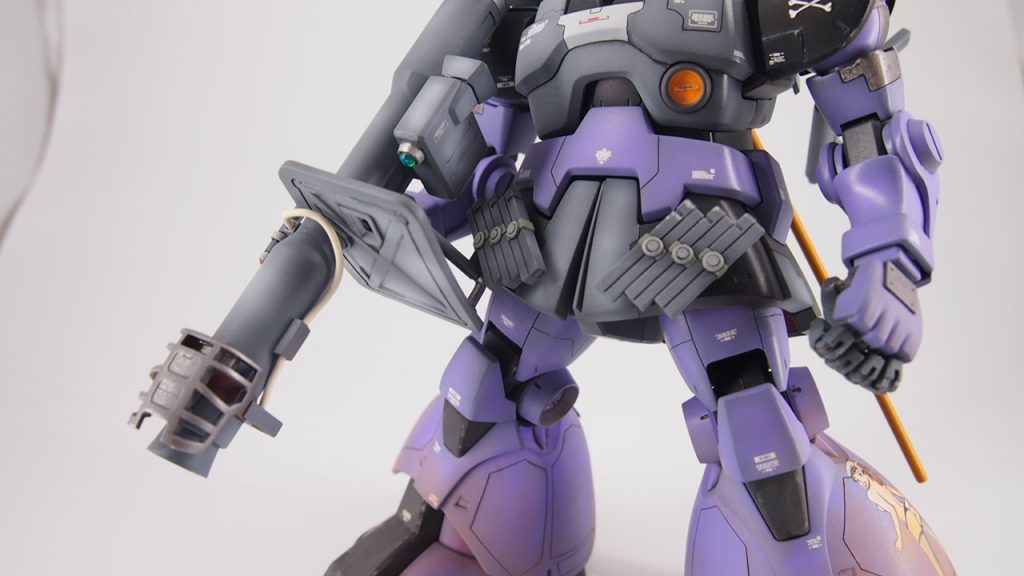 スジボリやらジャンクパーツなどを切ったり貼ったりしました。