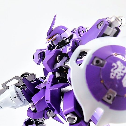 HG シュヴァルベグレイズ　（ガエリオ専用機）