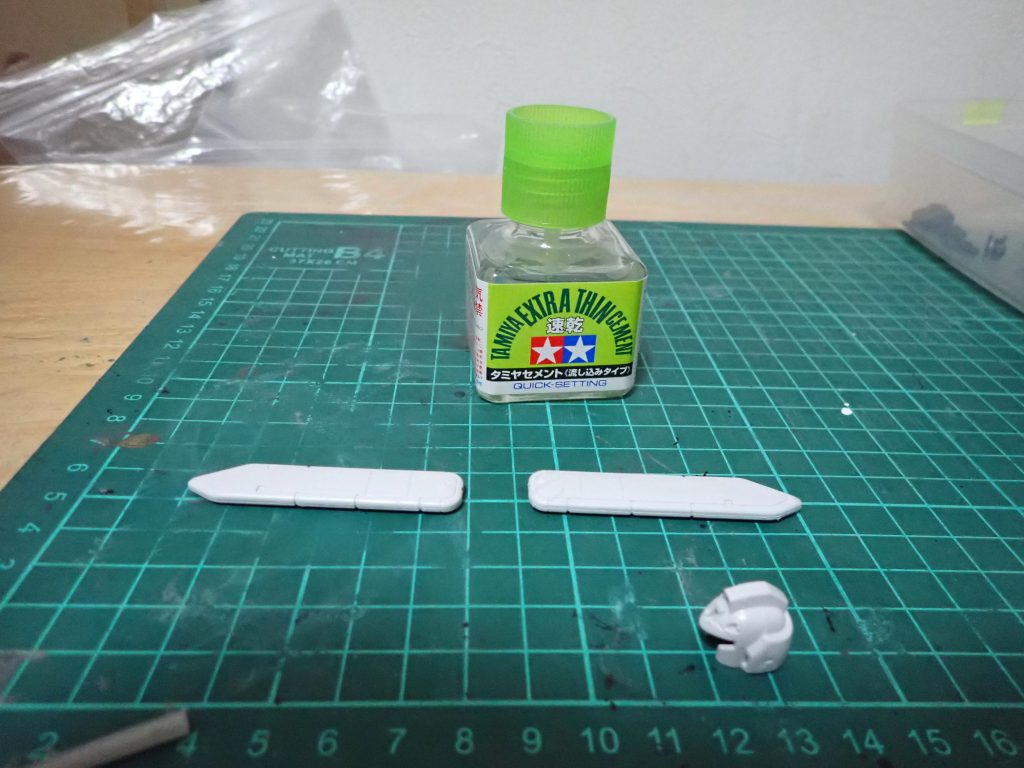 ガンダム4号機–3枚目/制作者：アンジェロのプラモデル工房