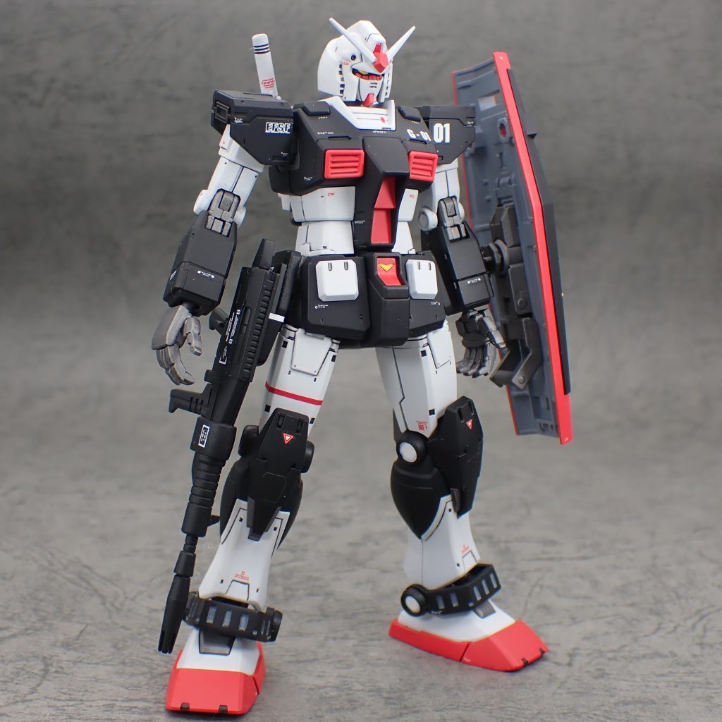 ライフルをホルスターに装着。ネオジム磁石仕込むのはお手軽で良き。