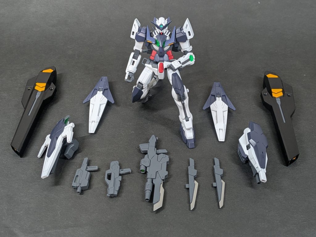 今回のコンセプトでもあるてんこ盛りの武装達。エクシアの代名詞であるセブンソードと火力もマシマシでセブンガンも搭載武装一覧&nbsp;＜セブンソード＞ヘビーマシンガン(ソードモード)アームズシールド(ビームソード)GNソードII(ソードモード)コマンドナイフ×2バインダーソード×2＜セブンガン＞ヘビーマシンガンビームマシンガンビームピストルアームズシールドビームキャノンGNソードII(ブラスターモード)ウェポンバインダーキャノン×2