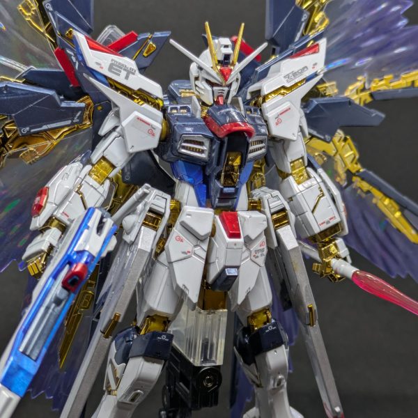 ストライクフリーダムガンダム(チタニウムフィニッシュ)