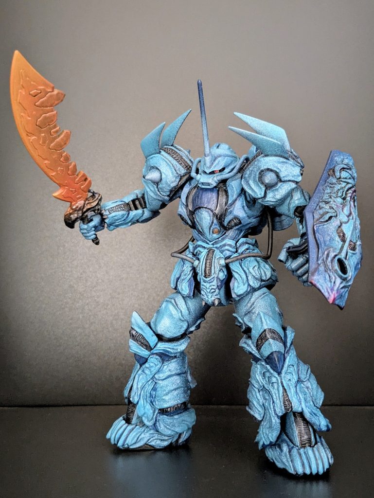 職場の人からエアブラシを貰ったのでそれをメインに塗装し、グラデーションにも挑戦しました。今まで筆塗りでなんとかしてきましたが、洗浄などの手間を加味してもエアブラシの方が圧倒的に早く仕上がる気がしますね。