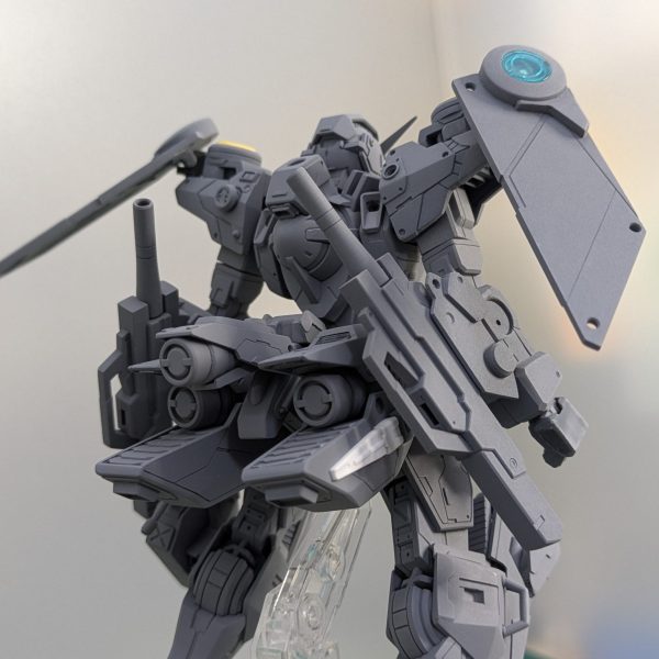 HGデュナメス制作中です。