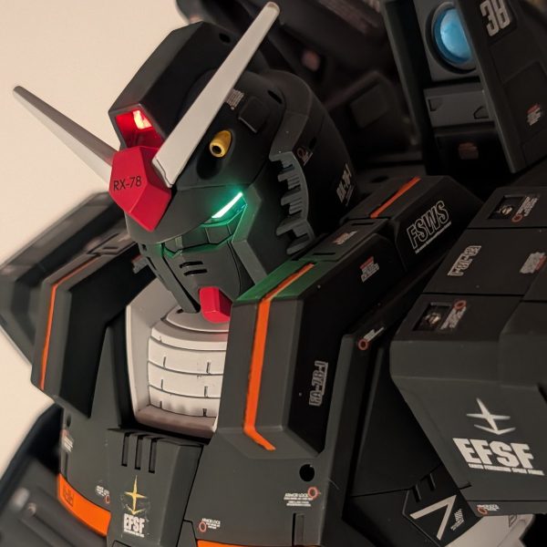 メガサイズ　フルアーマーガンダム作りました。