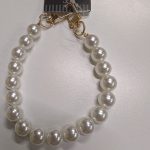 腕と胴体の作成です、ベースに使うのはパール調のストラップ、これをバラして骨組みに[…]