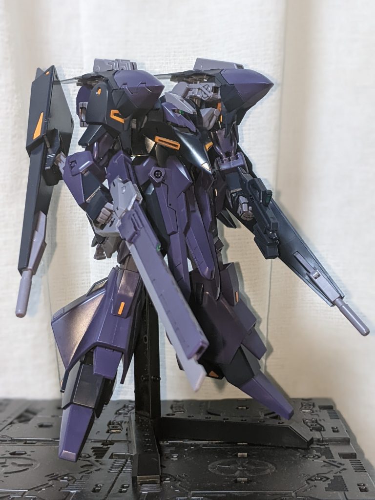 HGUC No.73 ギャプラン TR-5［フライルー］のバリエーションとして、アップデートパーツが追加された形でプレバンからリリース。（当時はフライルー支援パーツ装備型という扱いで、現在は［フライルー・ラーII］）プレバンリリースの本製品そのものは［フライルー］としてフルドドII未装備機として販売されましたが、余剰パーツ扱いで［フライルー・ラーII］に出来る内容でした。届くまでは付いてない物とばかり思ってました。実戦配備カラーのフルドドIIという要素が良い隠し味になってますね。
