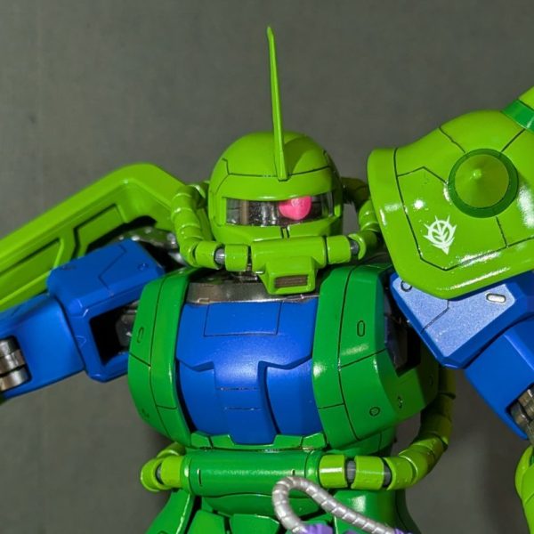 ザクⅠが愛機だった大尉のザクII