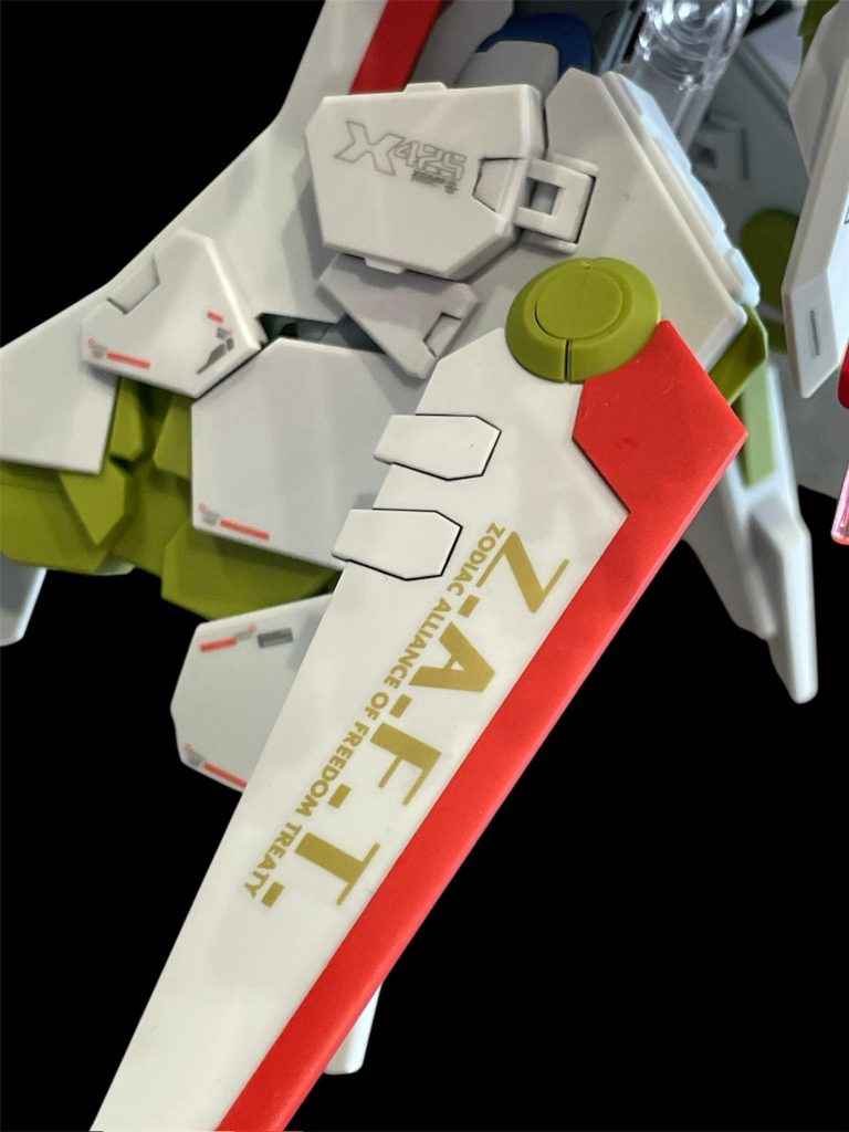 HG ZGMF/A-42S2 Destiny Gundam SpecII+ZEUS SILHOUETTE–3枚目/制作者：おっしー