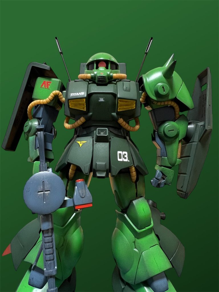 武器も一応持てます。