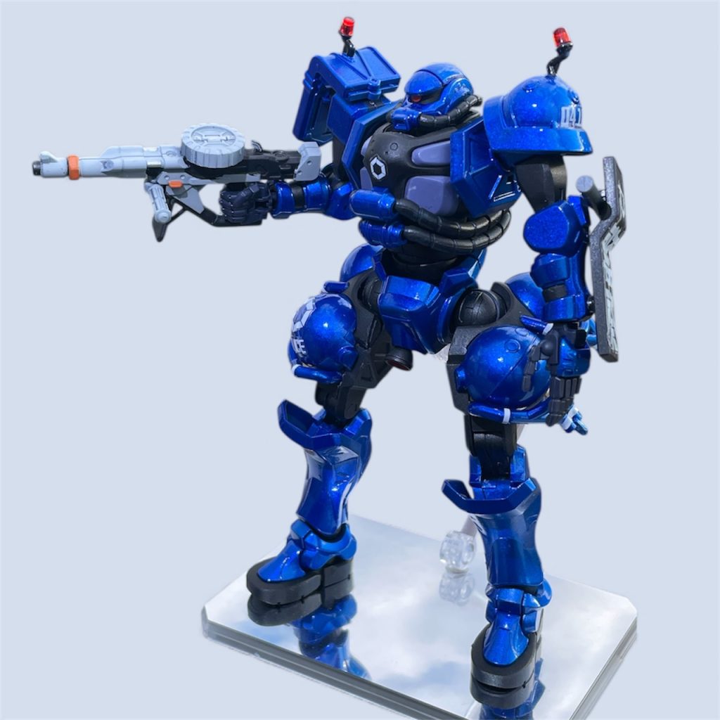 軍警ザク–2枚目/制作者：ひかりのつぶあん