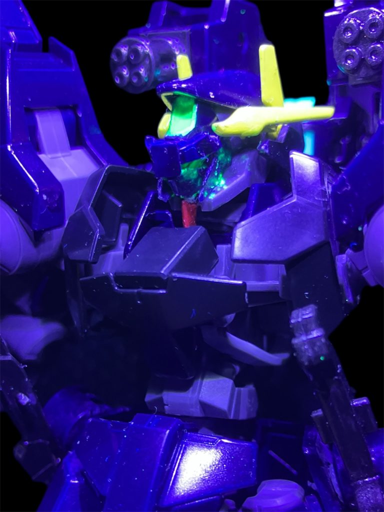 バーストモード^_^首から下はガンダム顔！？こ、これは・・・・一体(すっとぼけ)