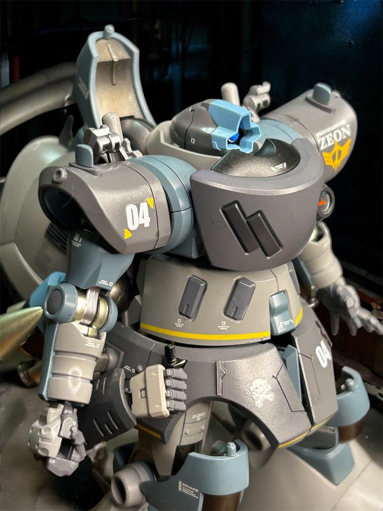 改造はサブアーム取付。可動は根元、肘(?)手首です。