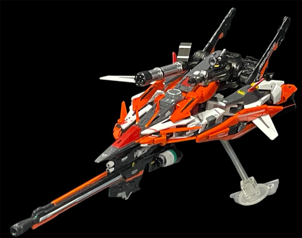 劇中のコンテナをハルートのものを使って作成しようしましたが小さかったので、30mmのバスキーロットをミキシングしてコンテナを作成しました。ライフルもΖプラスのように付けたかったので、MGウイングガンダムより拝借してミキシング作成しました。