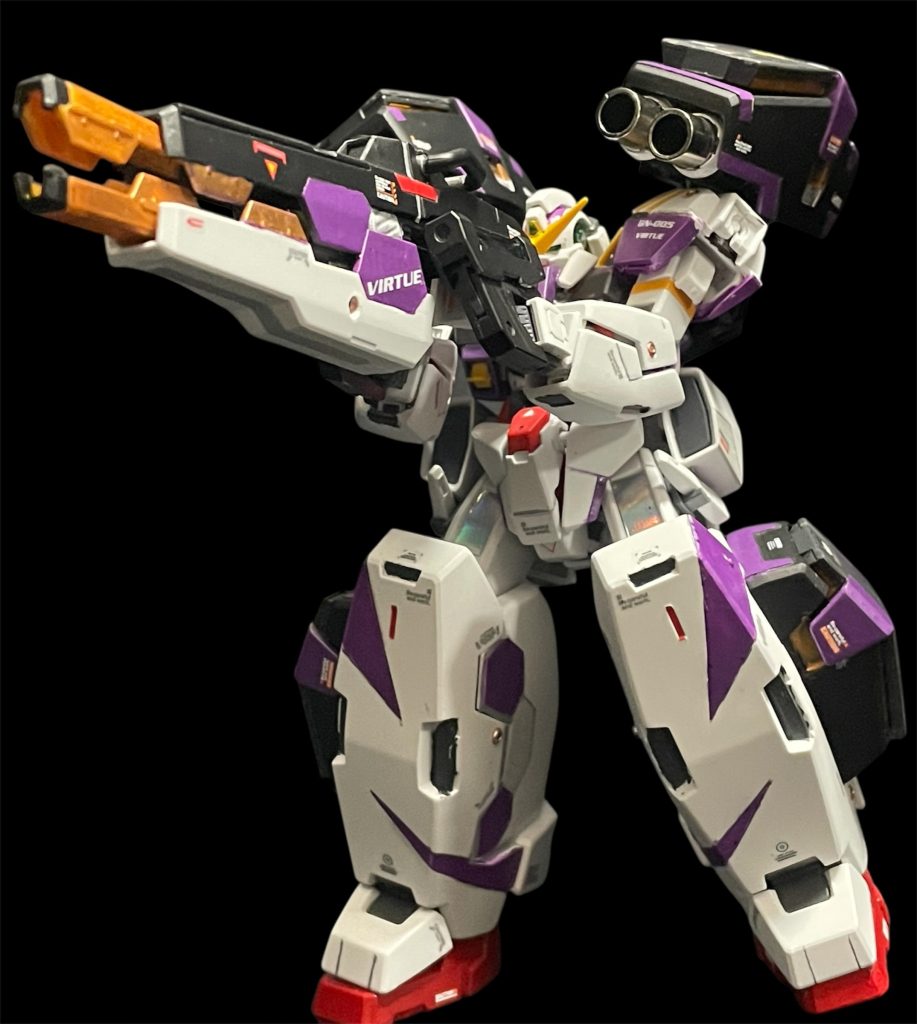 肩部のキャノンの砲身をメタルパーツにした結果重量級になりました。