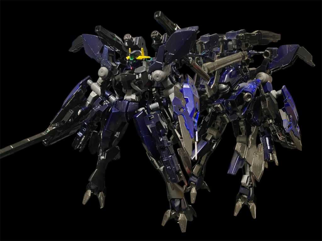 ガンダム・エボルヴ^_^主戦場が宇宙になったことから、宇宙空間でも戦えるよう武装強化と改修を施しました^_^鉄血オプション大型レールガンと30mmフレキシブルスラスターでミキシング^_^