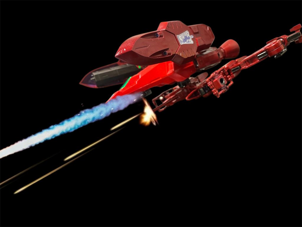 ファイターモードの主な武器は機首下のグレネードと小型チェーンガン^_^まあ、MSにはそこそこかな？