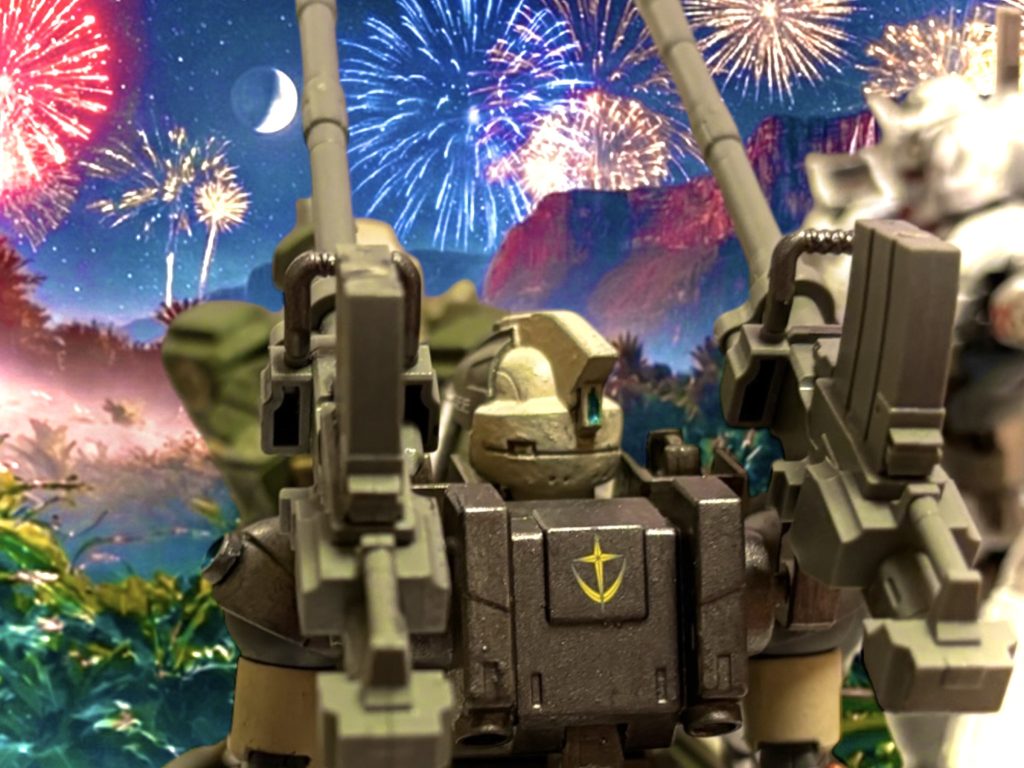 　戦争は終わった。　だが、地上の各地にはまだジオンの残党勢力がくすぶっていると聞く。宇宙でも、ア・バオア・クーが陥ちたからと言って、はいそうですかと全ての戦闘が終結するとは思えない。　自分自身の、心と身体のこともある。　不安がない、と言えば嘘になる。　だが、どうしても——、と、ミヤギは思う。　過去が往き、また、新たな未来がやってくるこの日、この時に、時代の節目がやってきた。この奇跡とも言うべき瞬間に、胸に希望の火が灯るのは、きっと、誰にも、止められない。　去り行く年に、去り行く者たちの旅路の安らかなることを、そして、生きてこれからの未来を歩む自分たちの行く末に、幸多からんことを、ヘントの腕の中、ミヤギはそっと、星に祈った。【#60 Toshikoshi-noodle / Dec.31.0079 fin.】MS戦記異聞シャドウファントム 4.1部「乾杯、生き抜いた者たちへ」&nbsp;ana continued to final season.