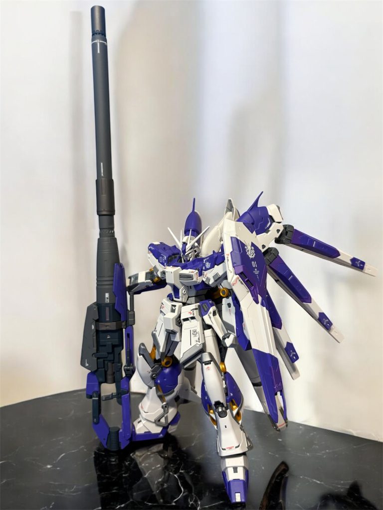 想像以上に長くてディスプレイに困る。