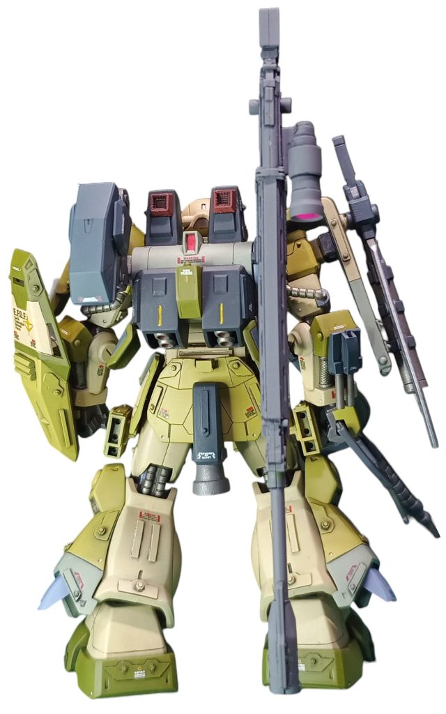 Ike主任:右腕に2連装マシンガンウェポンラックには、銃剣ランドセルには、ガトリング砲と対艦ライフル🤤、重量増の対策で、出力アップ&排気ダクトを追加更にお尻にバーニアを追加う~ん、これだけ盛れば満足!😍