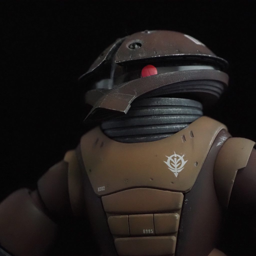 モノアイの位置や見る角度によって可愛くも、いかつくも見えるアッガイ。表情豊かで好きなんですよねー