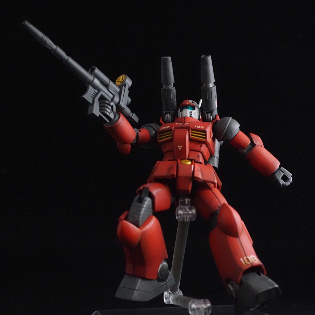 ちょっと引け越しなポーズがカイ・シデンっぽいかなと。