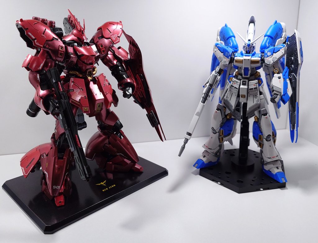 100記念のHi-νガンダムとの2ショットです。2023年5月投稿です。2年半で+100体のようです。ただ、最近は全塗装ベースとなっている為、投稿ペースは少し落ちましたね(zaku-kao4)https://gumpla.jp/rg/1466489