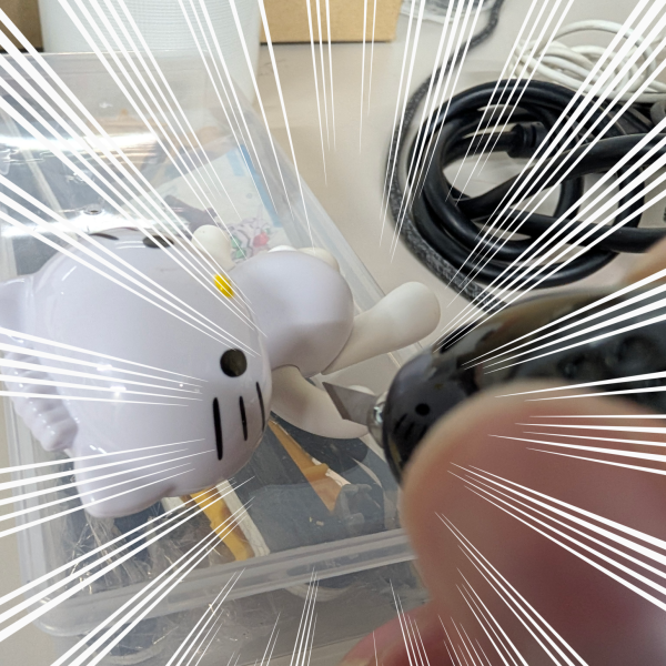 ローラ「おっけー♪」ダニエル「うぁぁぁぁぁ！」&nbsp;残念、カーラじゃなくてローラだったので躊躇なくザックリいかれてしまったもよう、ダリ⋯ダニエル君これで君も2階級特進だ！切り離した手首を前々回作った腕に取り付けたら完成。次は錫杖を作成します。（1枚目）