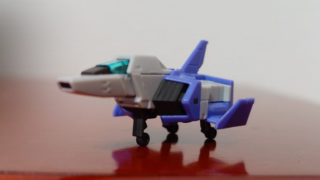 先ずはコア・ファイターから。相変わらず変態変形なサイズ👀👀👀