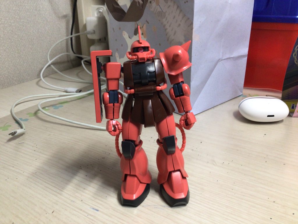 こっちがシャア専用ザク！！