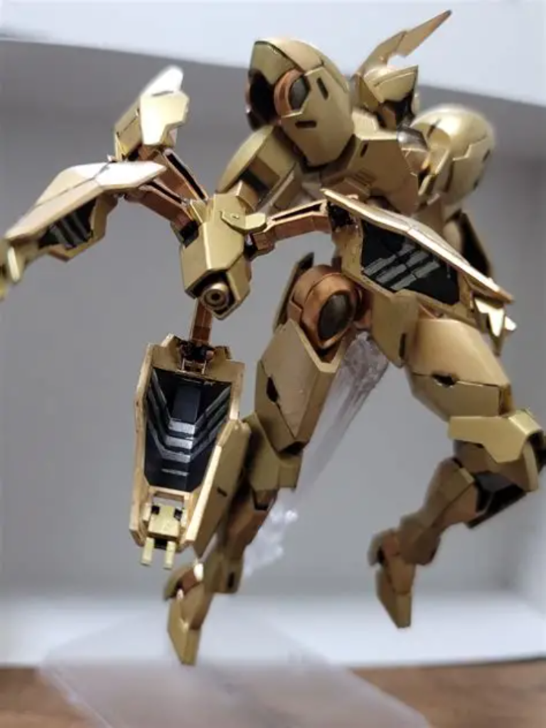 金騎士ミカエリス–3枚目/制作者：重秀